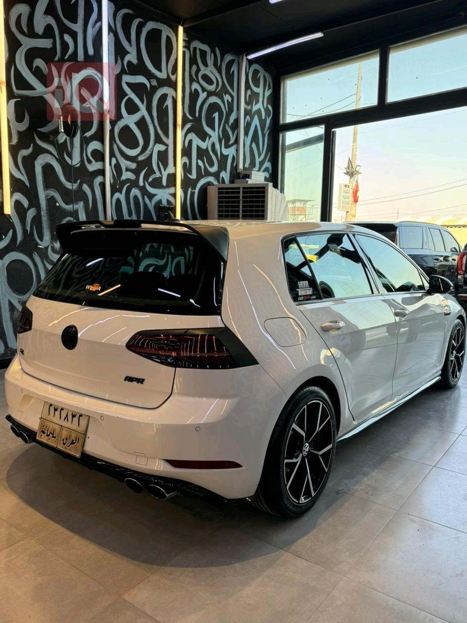 Volkswagen Golf R